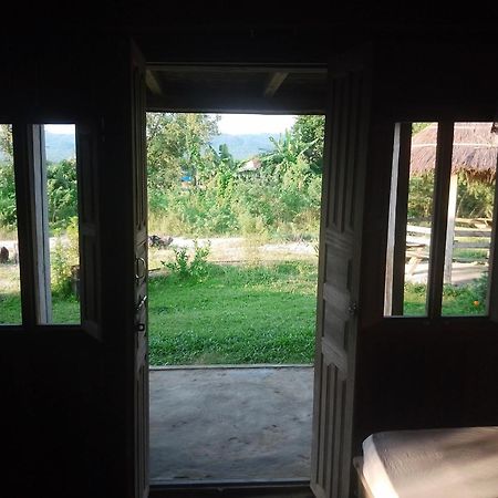 Shanta Ghar A Rustic Guesthouse Chitwan Exterior foto