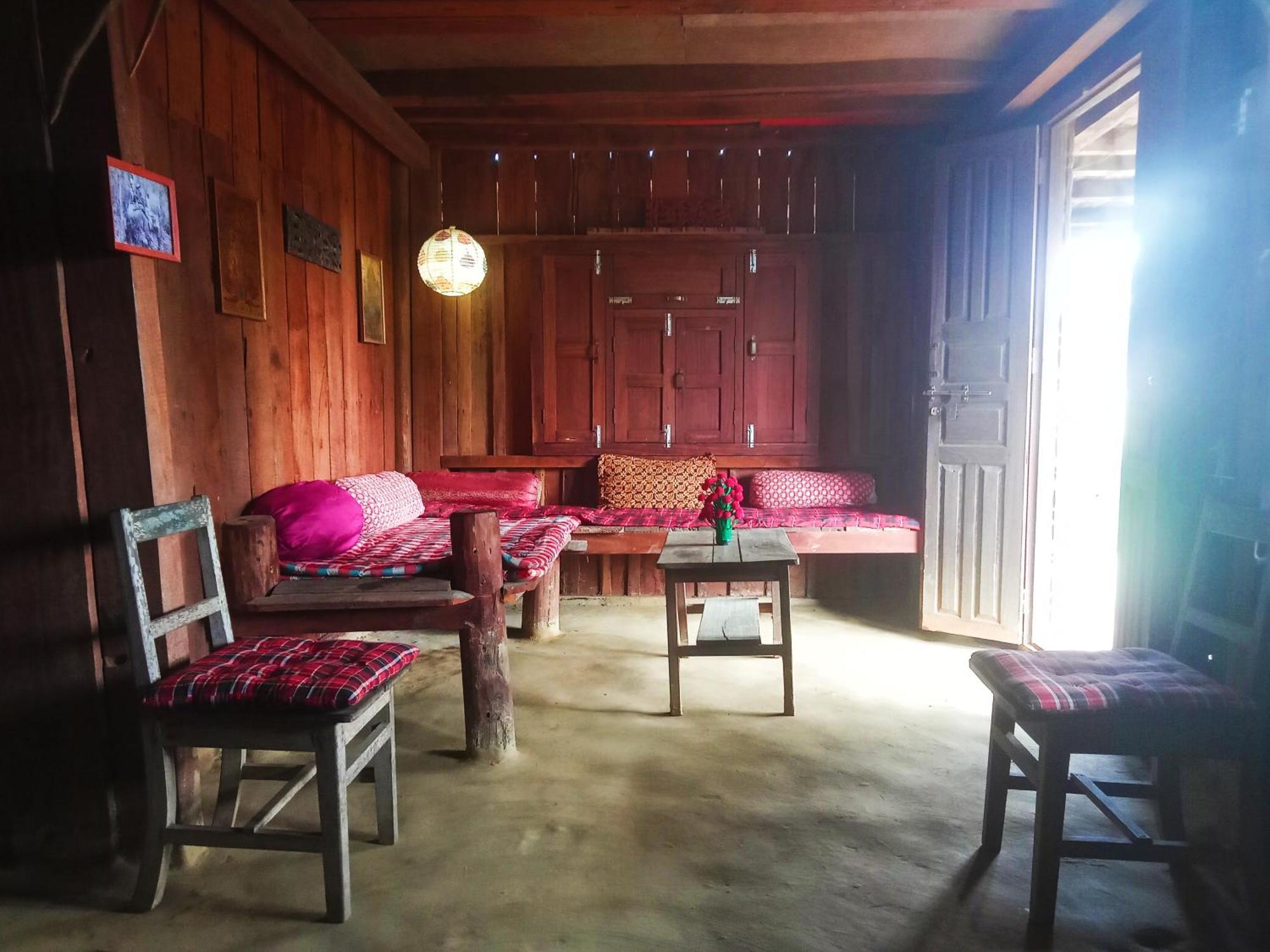 Shanta Ghar A Rustic Guesthouse Chitwan Habitación foto