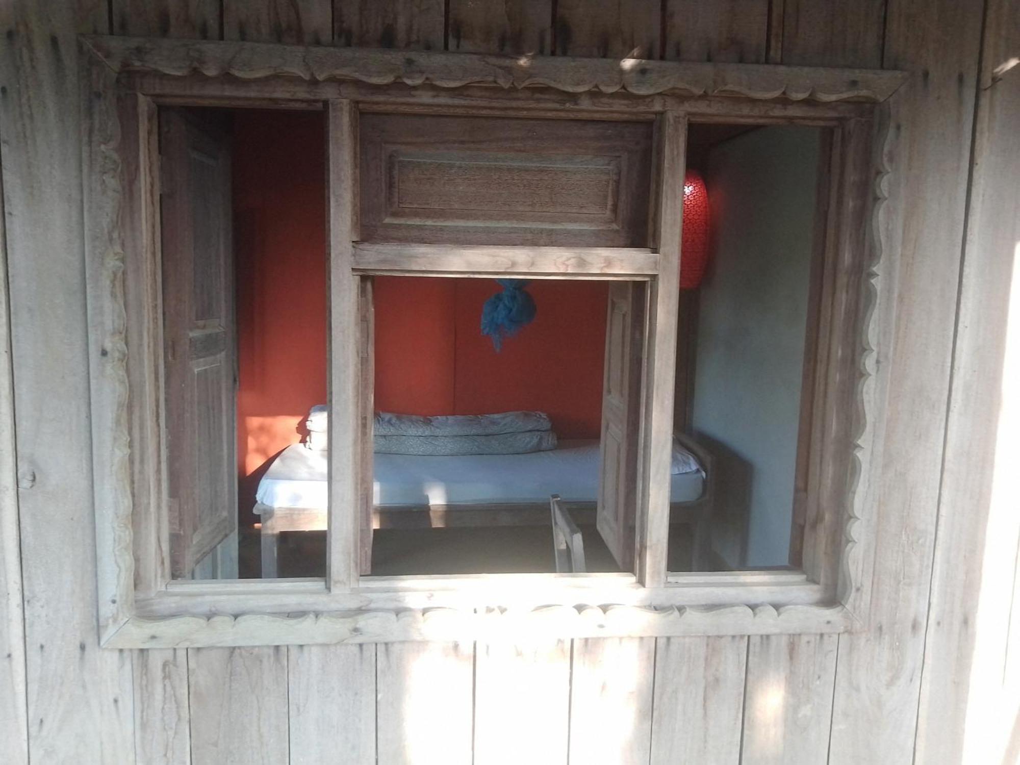 Shanta Ghar A Rustic Guesthouse Chitwan Exterior foto