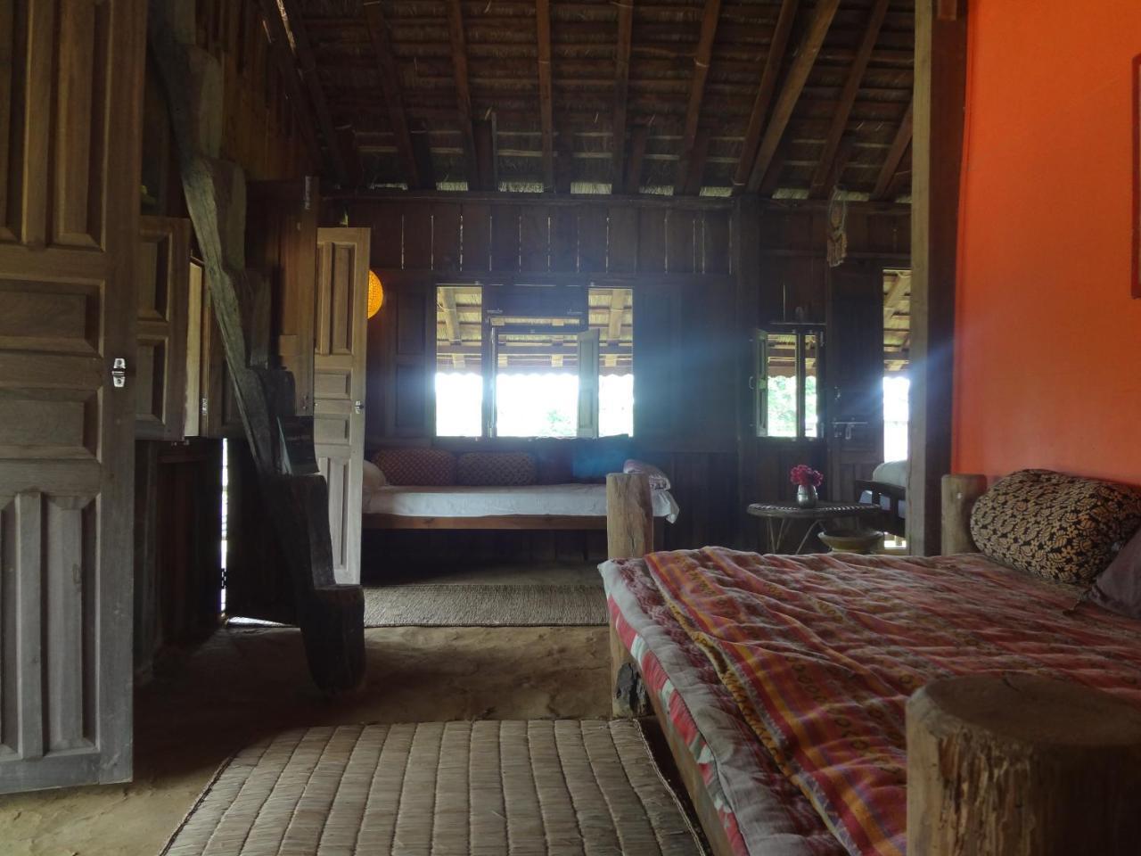 Shanta Ghar A Rustic Guesthouse Chitwan Exterior foto